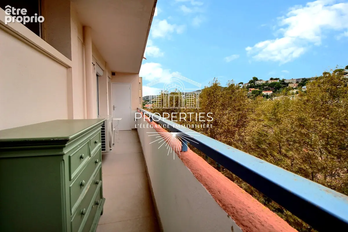 Le lavandou - hyper centre - t4 renove - 87m² - ascenseur - expo sud - photo 10