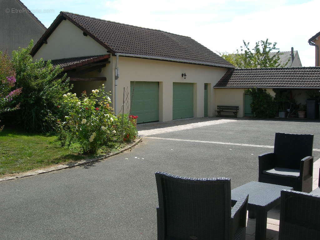 Maison à THIVARS
