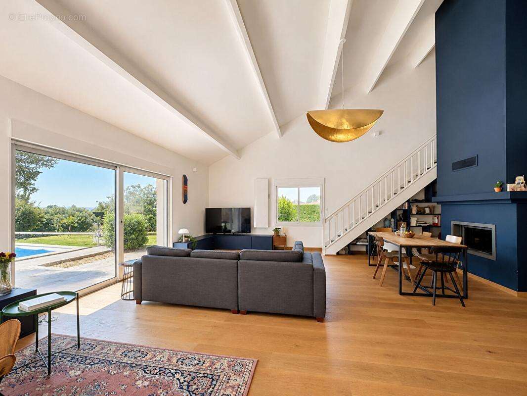 A vendre, superbe maison type provençale à Champcevinel 24750 - photo 7