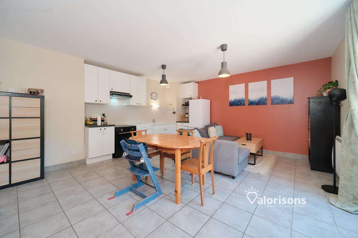 Maison 54 m² à Jons  - photo 3