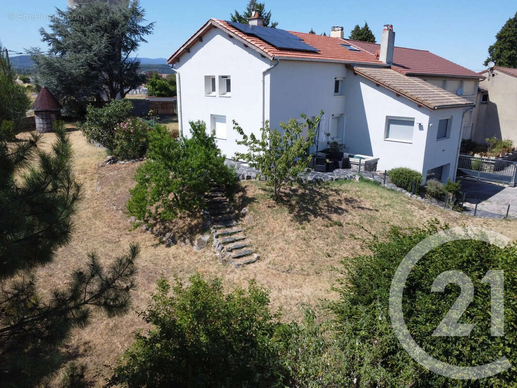 Maison 139 m² à Saint-Cyr  - photo 2