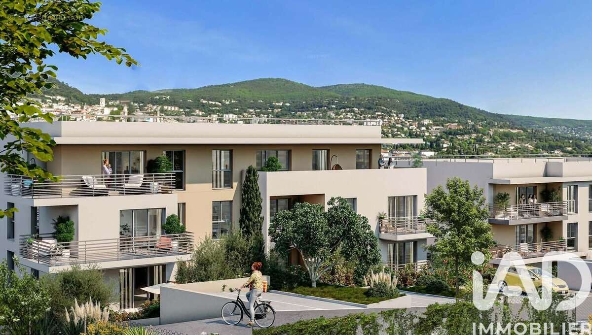 Photo 2 - Parking à GRASSE