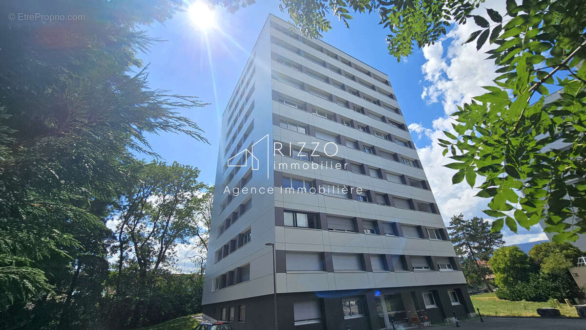 Ferney, T3 en attique 65,5 m2 avec parking et cave - photo 18