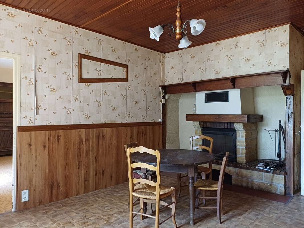 Maison à LARROQUE-TOIRAC