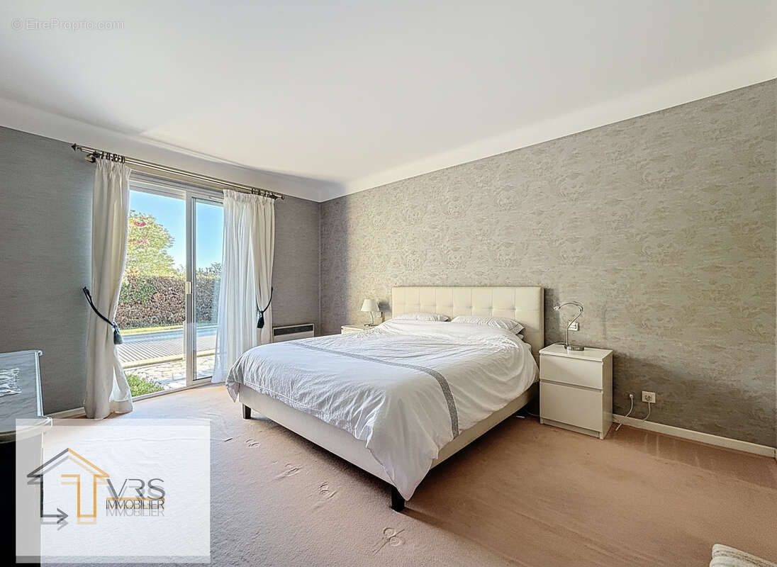 Maison à SAINT-ESTEVE