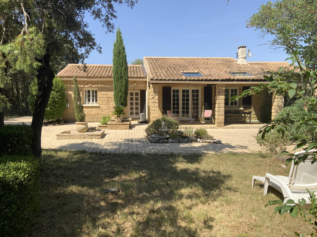 Maison à UZES