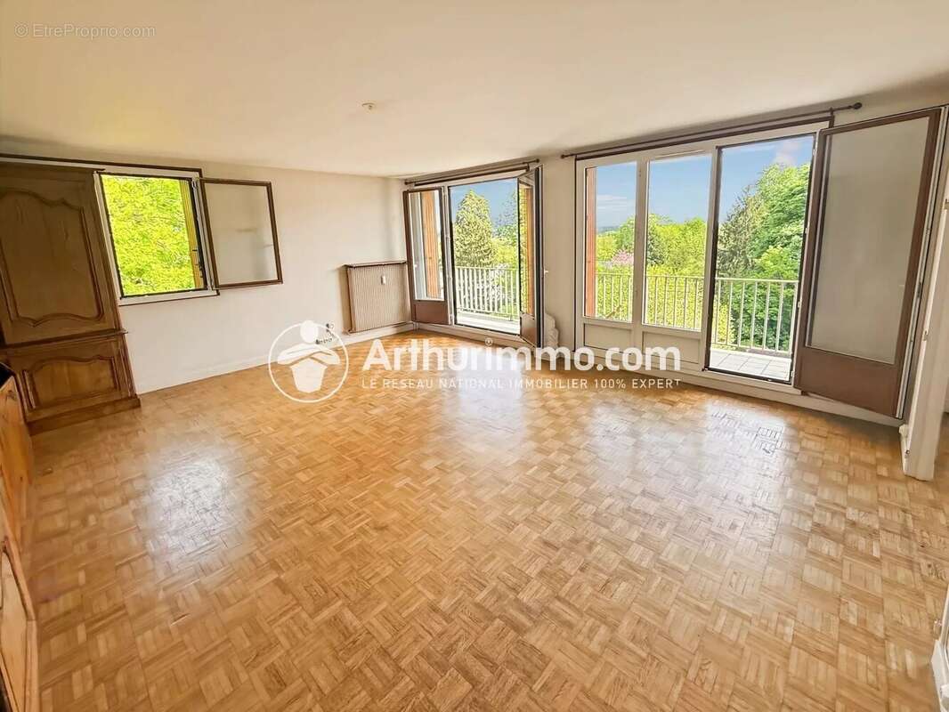 Appartement à RIS-ORANGIS