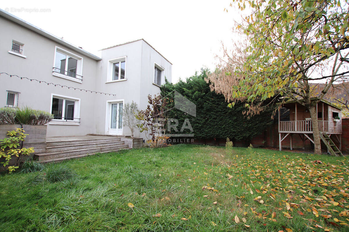 Maison à VILLIERS-SUR-MARNE