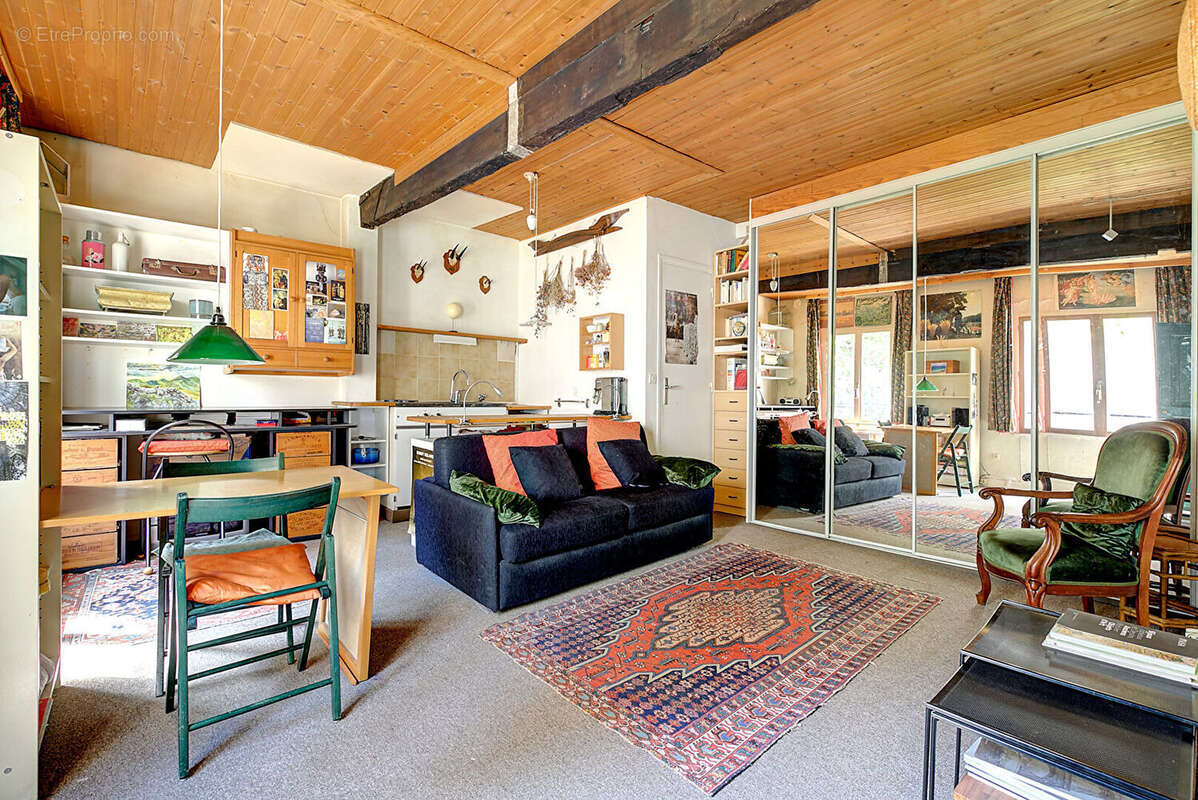 Appartement à PARIS-18E