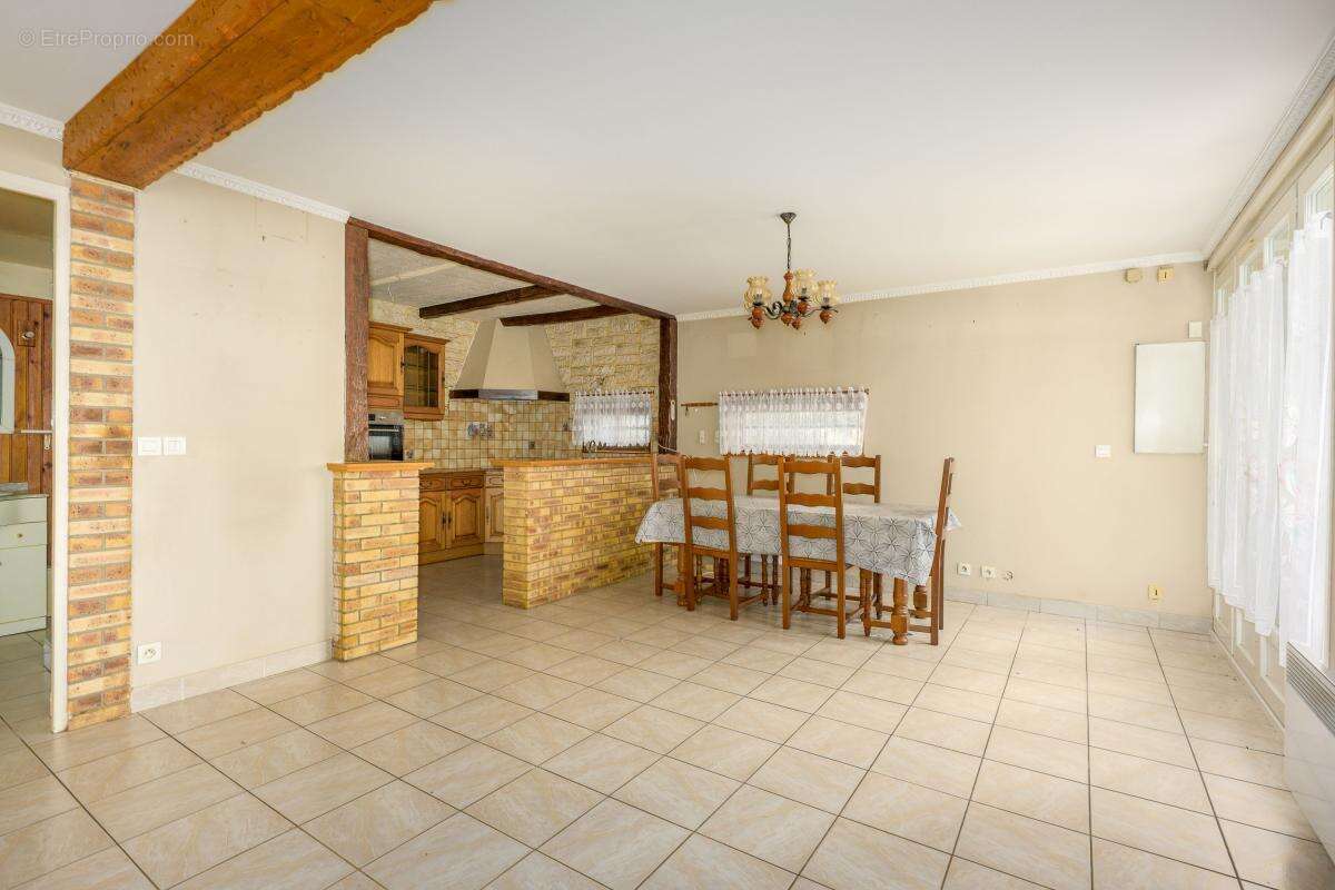 Centre-ville - Maison 98m² 5 pièces / 3 chambres - Jardin - photo 2