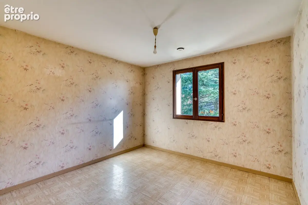 Chapelle aux Paons. Maison individuelle T4 avec sous-sol sur 535m2 de terrain - photo 11