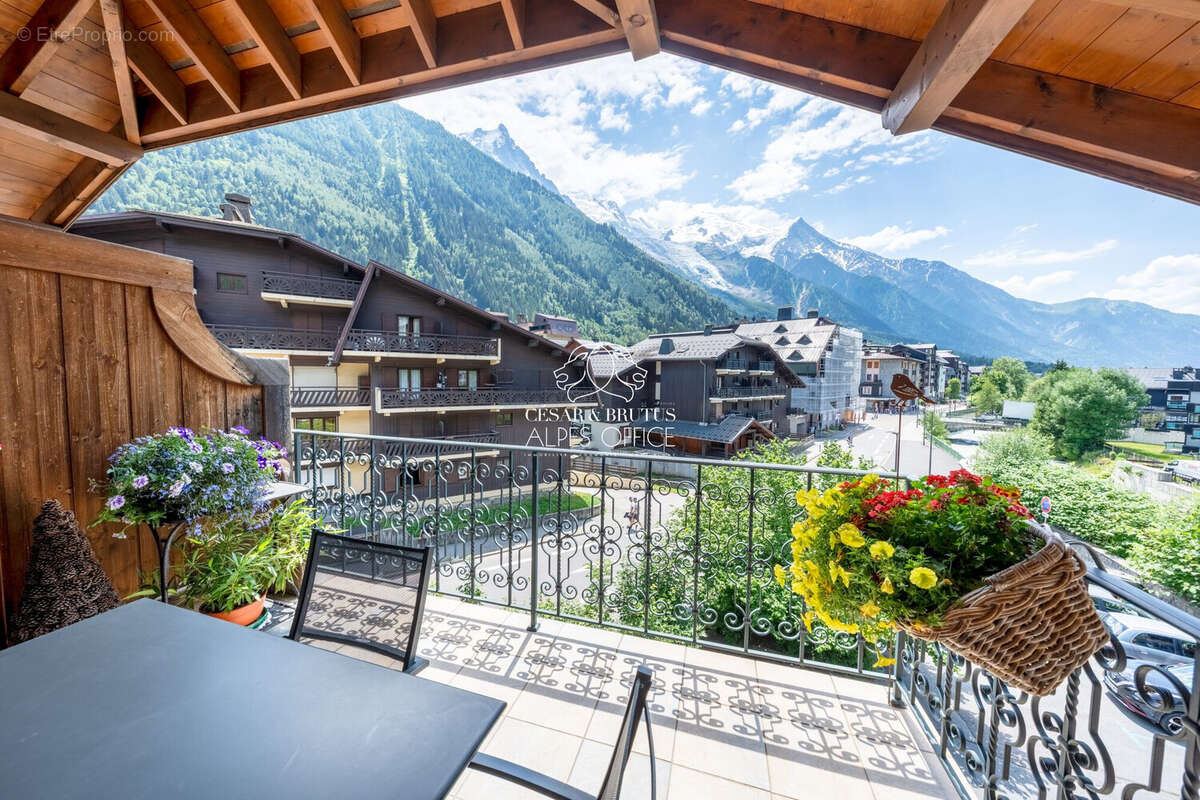 Appartement 141 m² à Chamonix-Mont-Blanc  - photo 2
