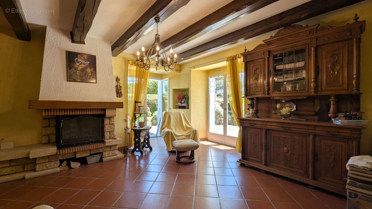 ETERCY - Maison familiale avec piscine chauffée - photo 5