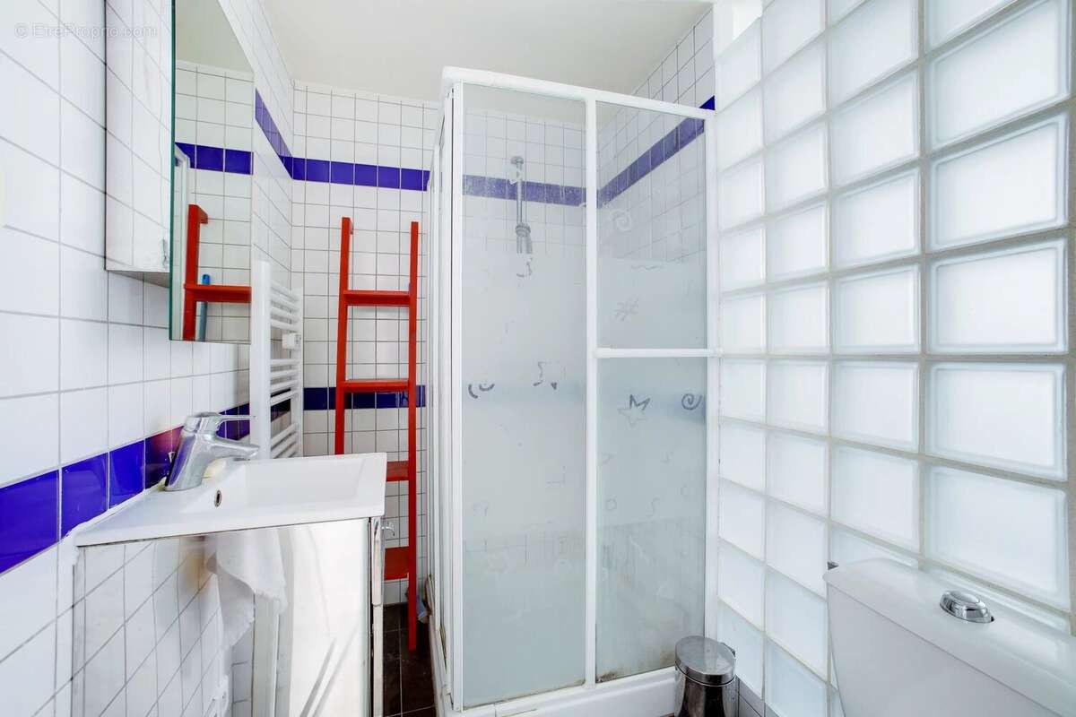 Appartement à PARIS-3E