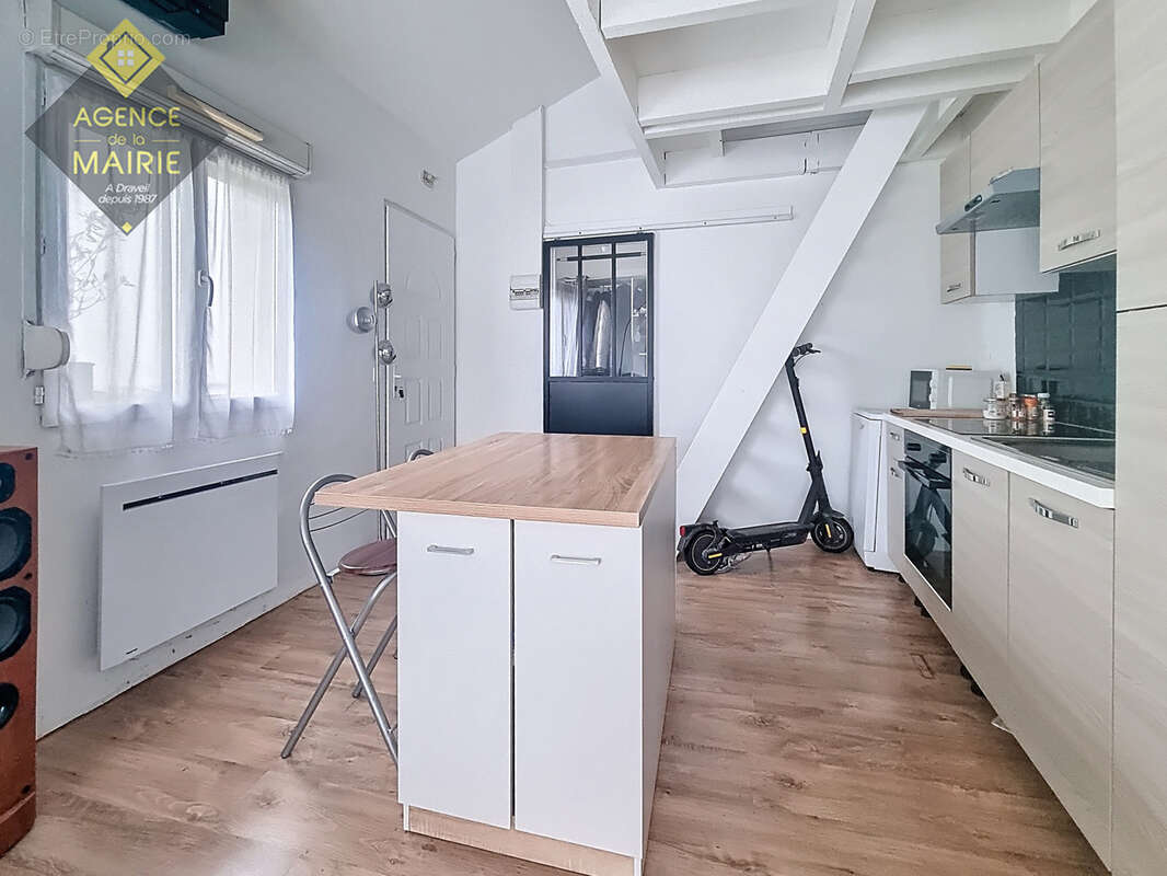 Maison à VIGNEUX-SUR-SEINE