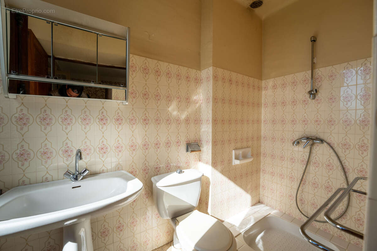 Maison à BELLEGARDE