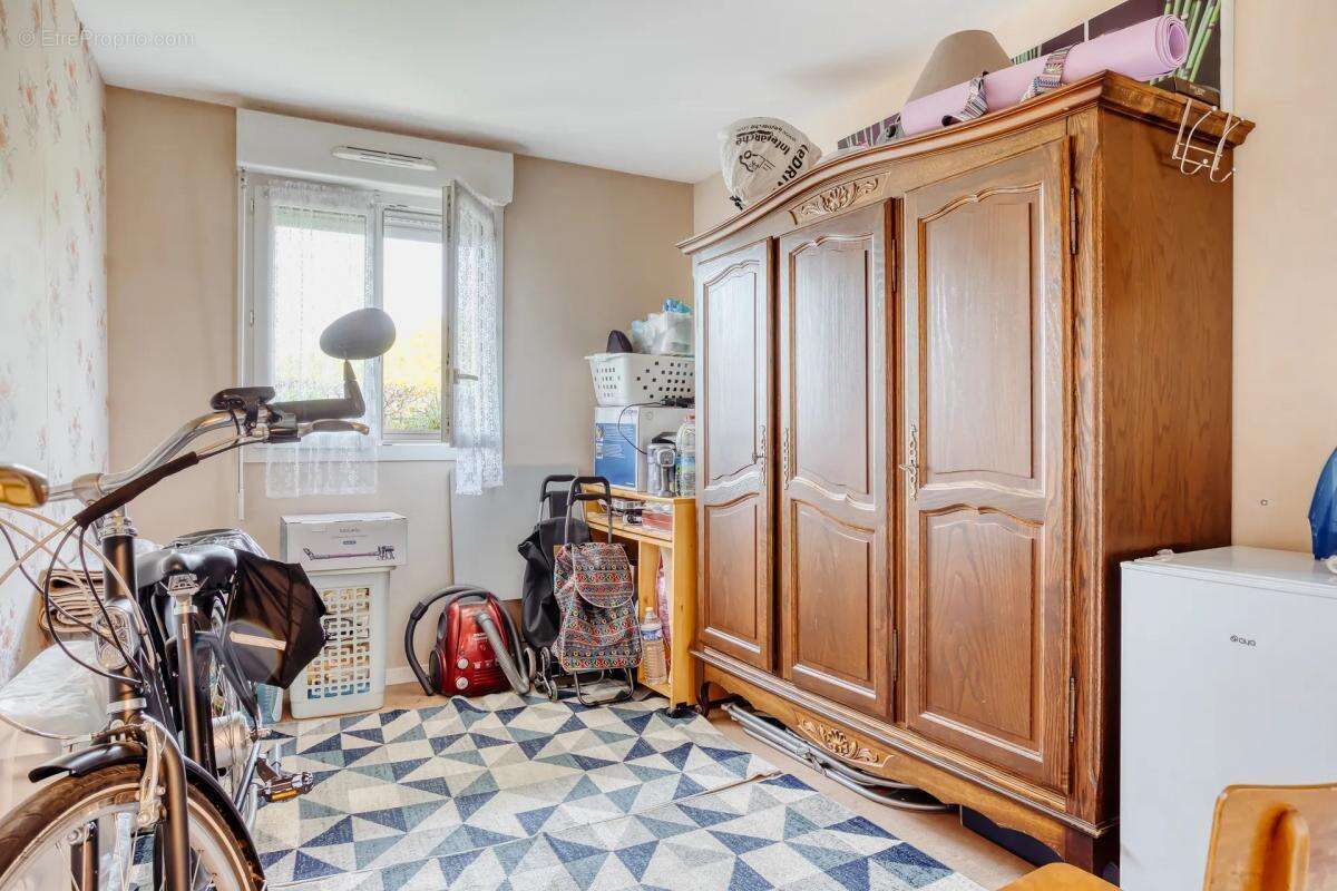 Appartement à VAL-DE-REUIL