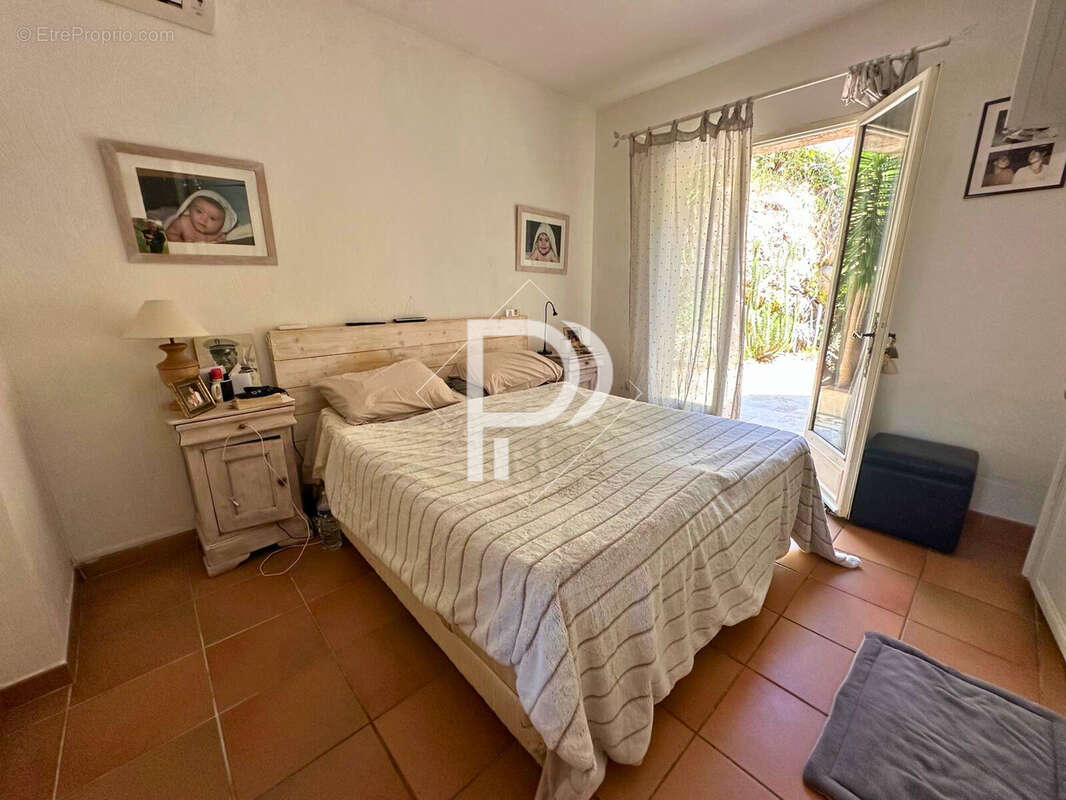 Maison à PLAN-DE-LA-TOUR