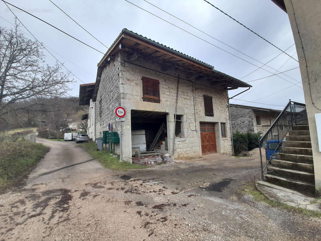 Maison à L&#039;ABERGEMENT-DE-VAREY