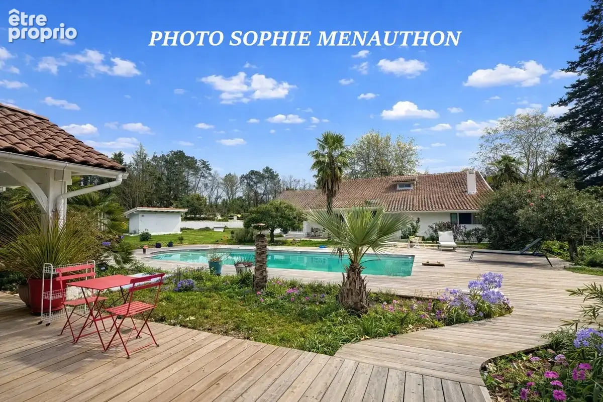 Propriété de caractère avec dépendances et piscine  Domaine de 3 hectares au calme absolu - photo 3