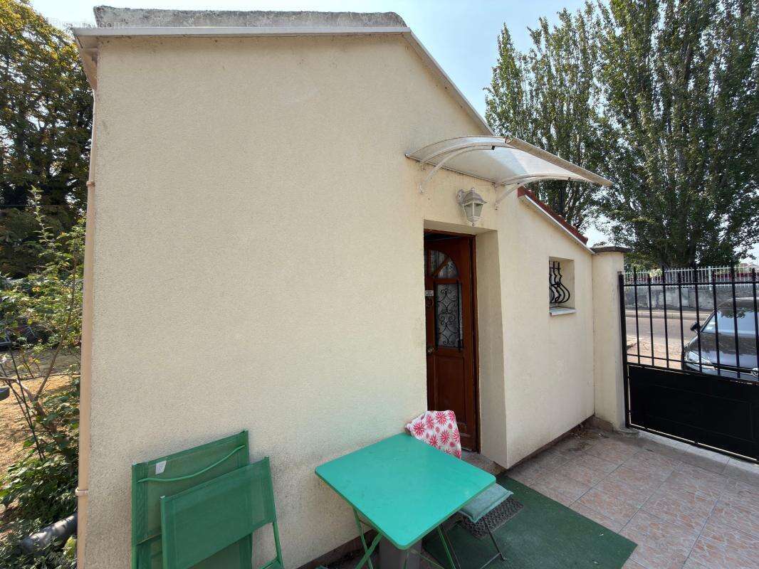 Appartement À Vendre - photo 2