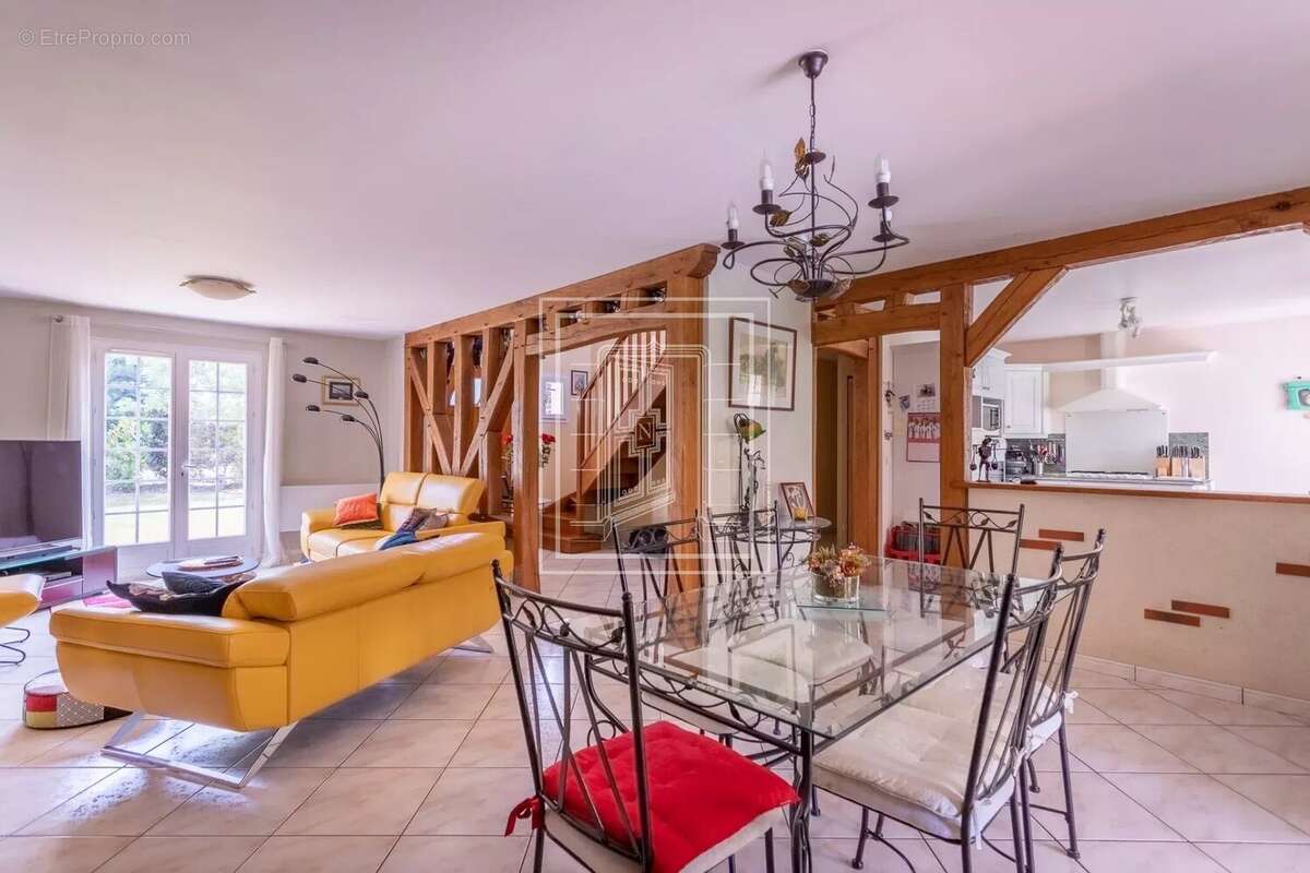 Maison à CHATRES-SUR-CHER