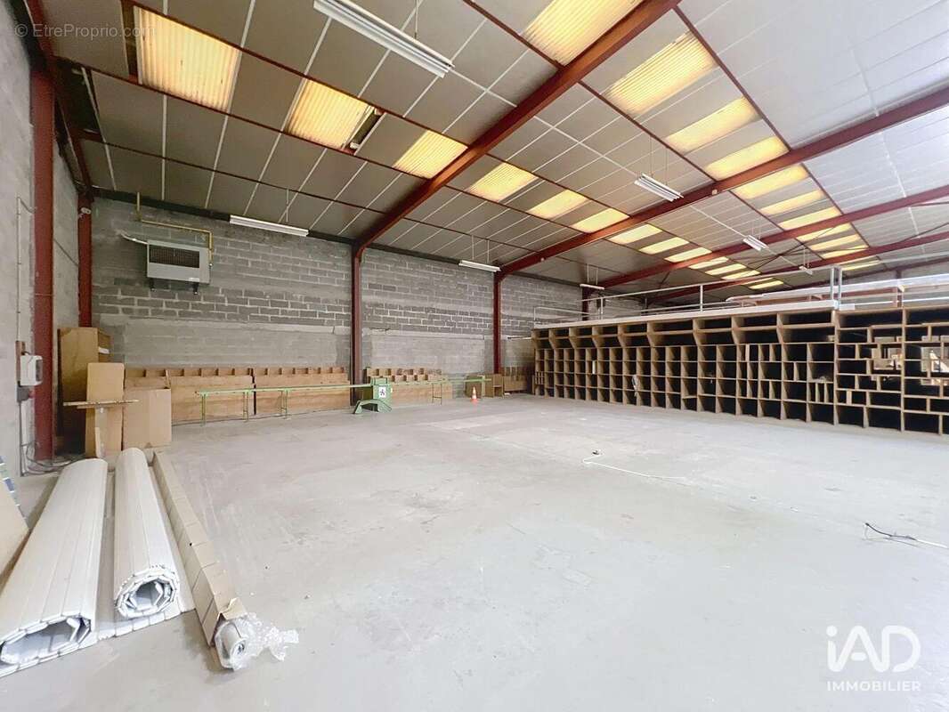 Photo 8 - Commerce à BRIE-COMTE-ROBERT