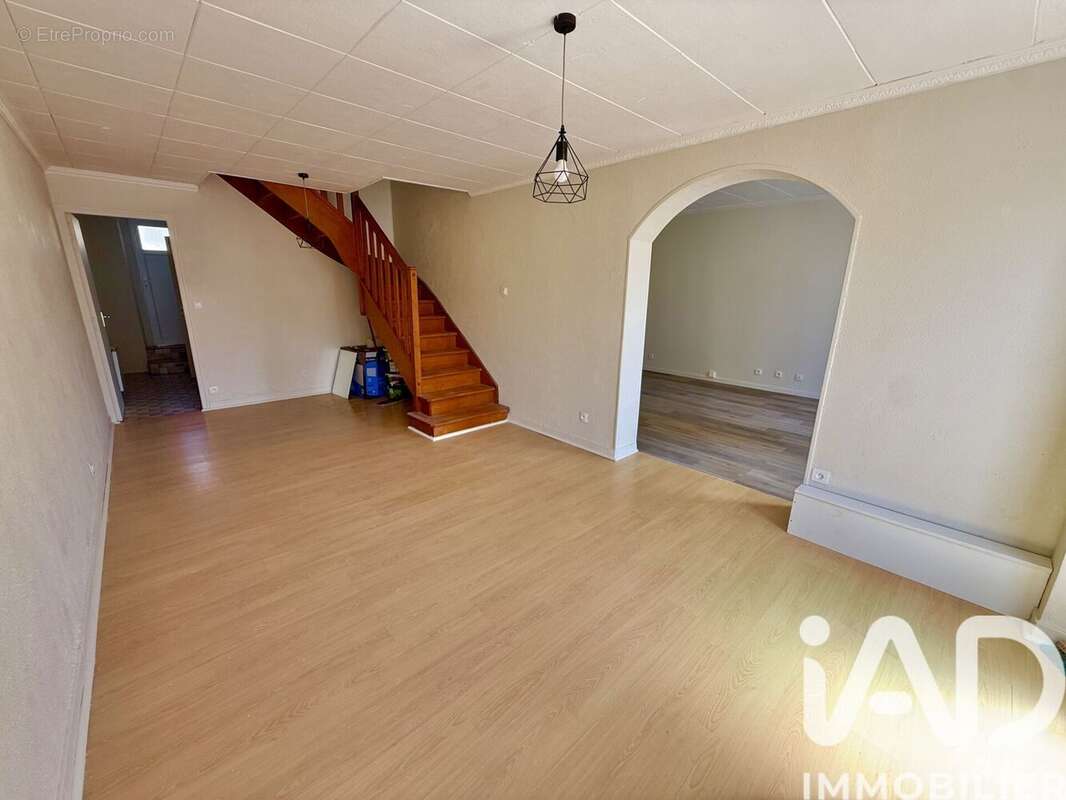 Maison 127 m² à Myennes  - photo 9