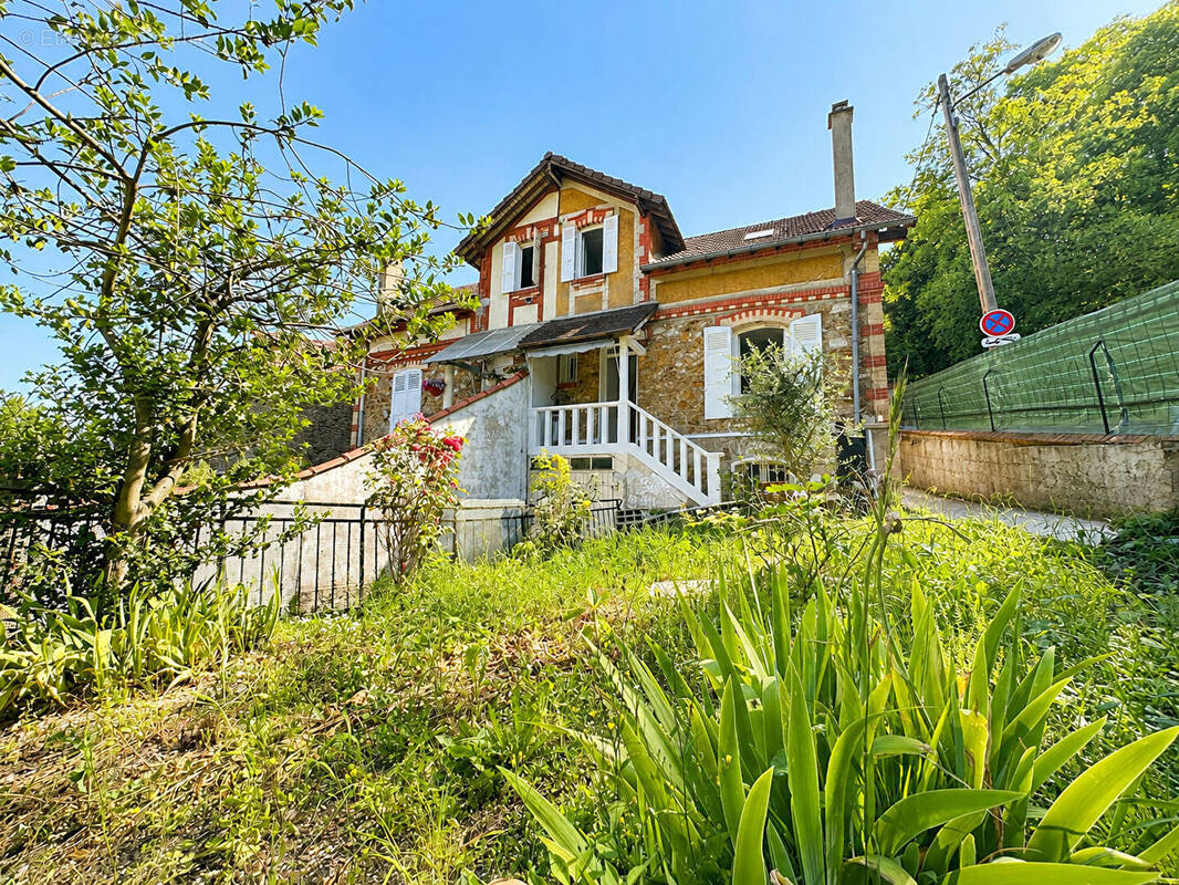 Maison à VILLENEUVE-SAINT-GEORGES