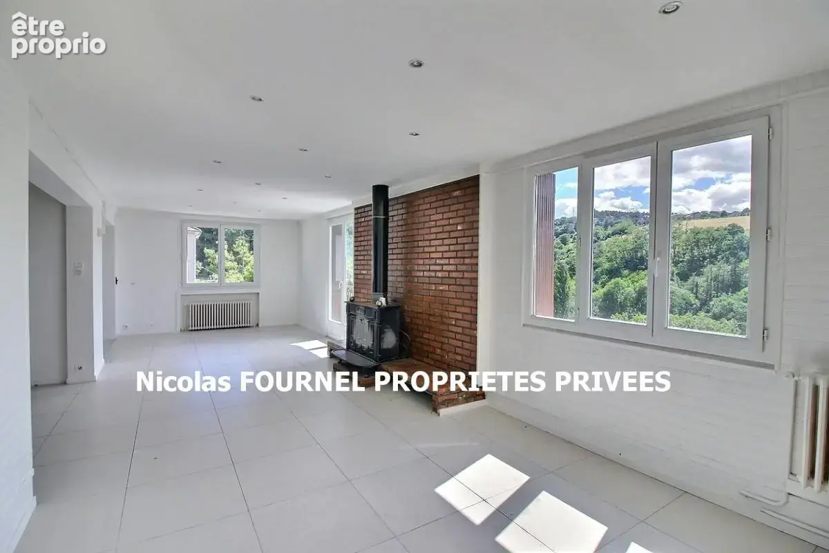 Maison Le Chambon Feugerolles 11 pièce(s) 231.86 m2 - photo 5