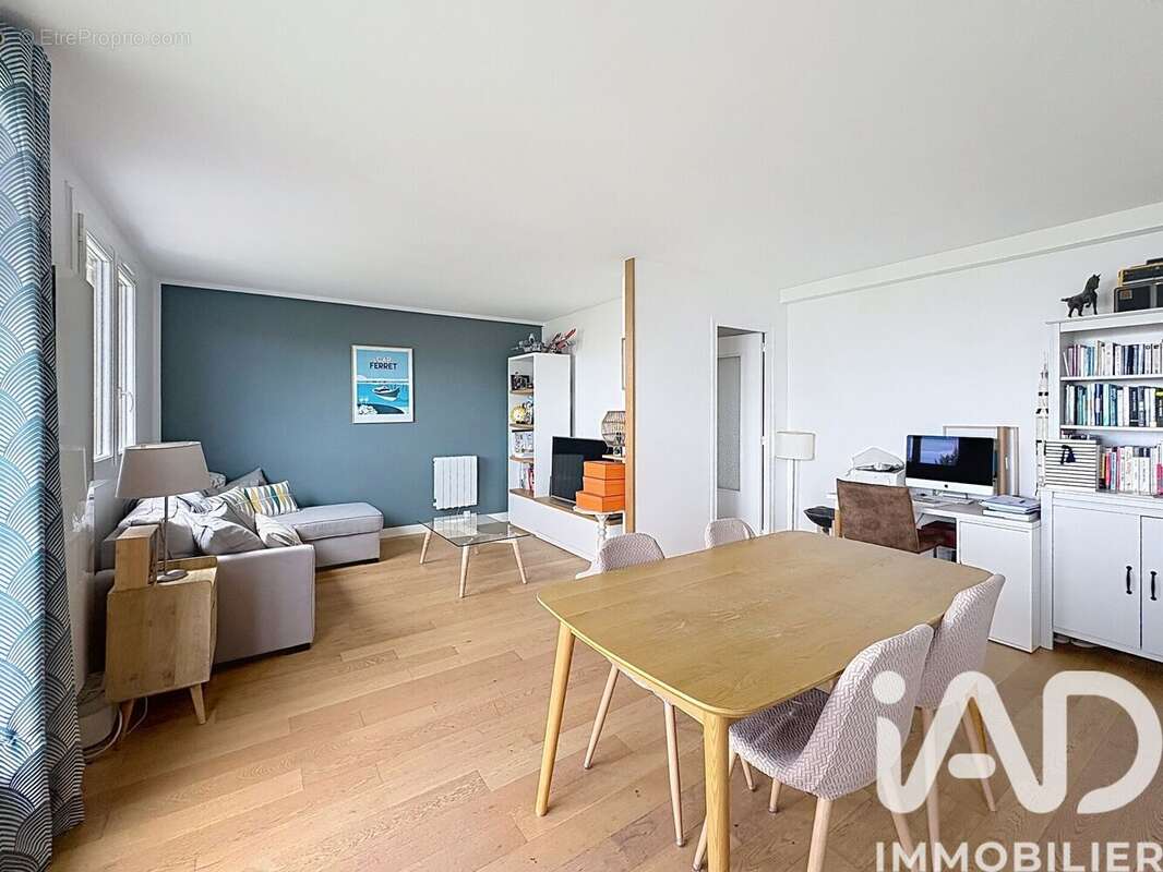 Photo 3 - Appartement à LA GARENNE-COLOMBES