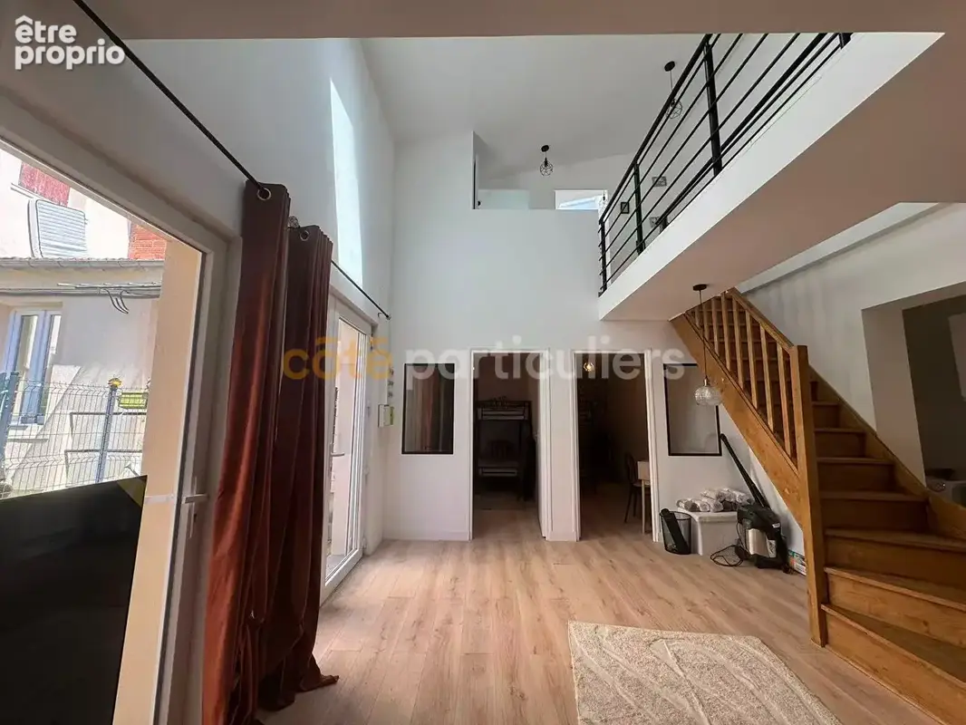 Appartement local commercial La Courneuve 6 pièce(s) 92.39 m2 - photo 3