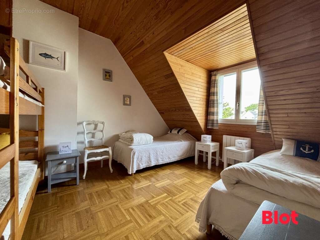 Maison à LA TURBALLE