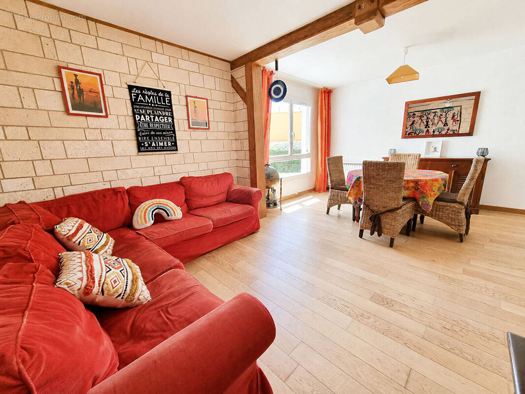 Appartement à MONTIGNY-LE-BRETONNEUX