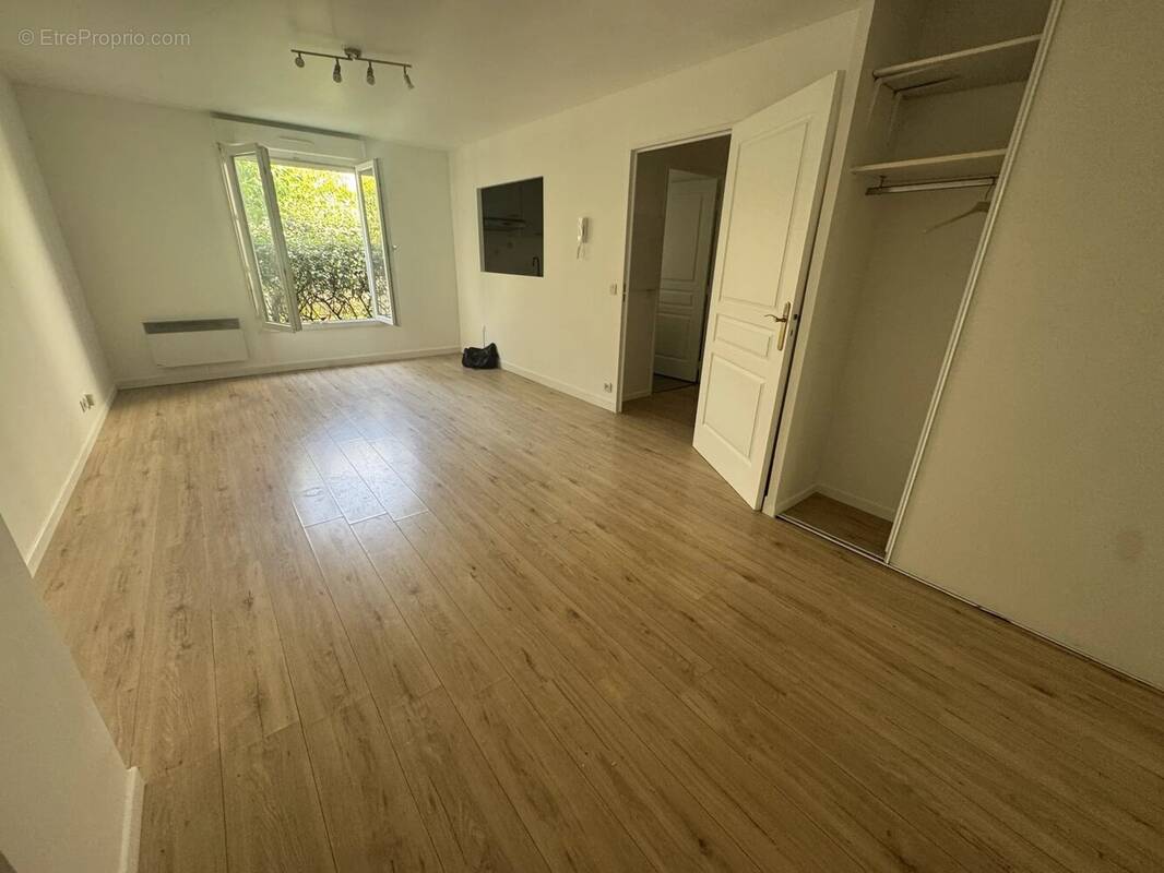 Appartement à PARIS-19E