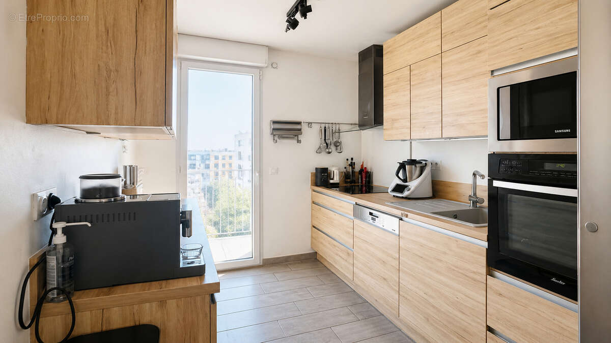 Appartement à IVRY-SUR-SEINE