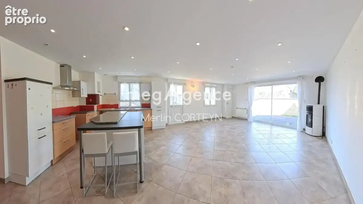 Maison à Dol de Bretagne, proche commerces et gare - photo 2