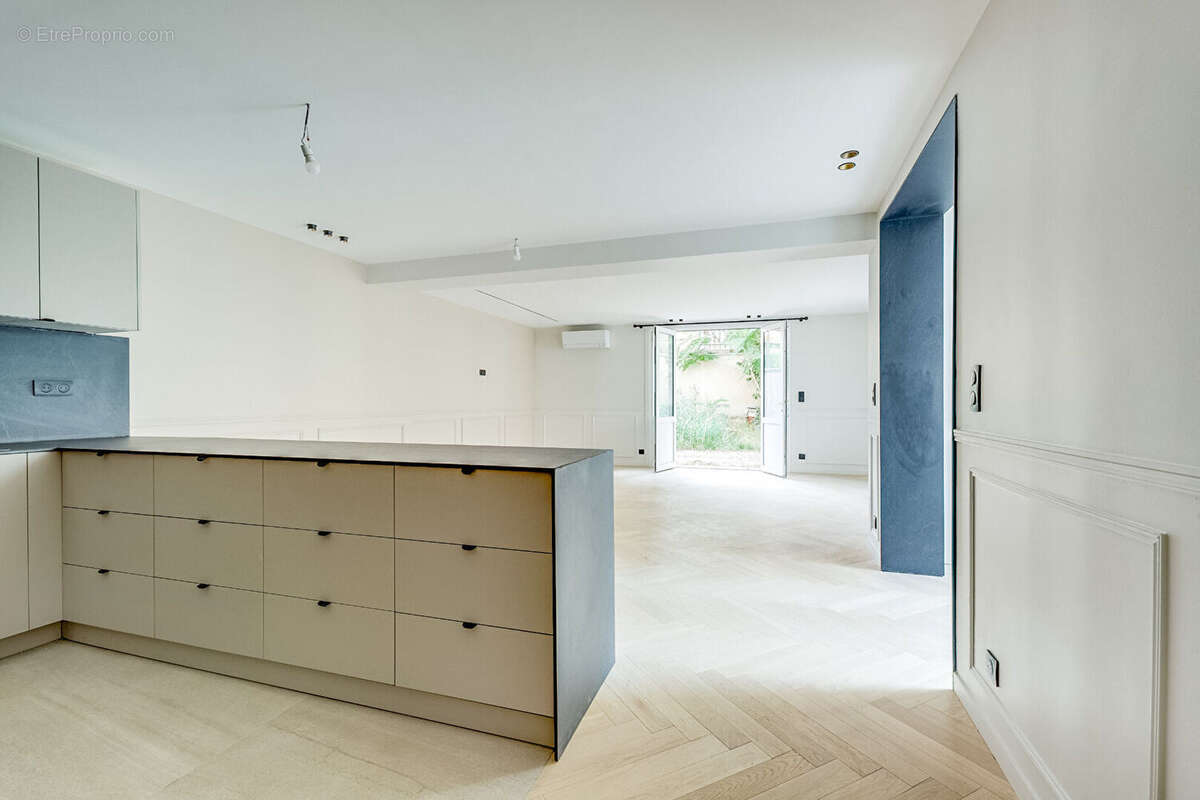 Charenton ecole-  maison avec jardin - photo 12