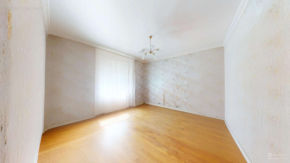 Maison à PLOUGUERNEAU