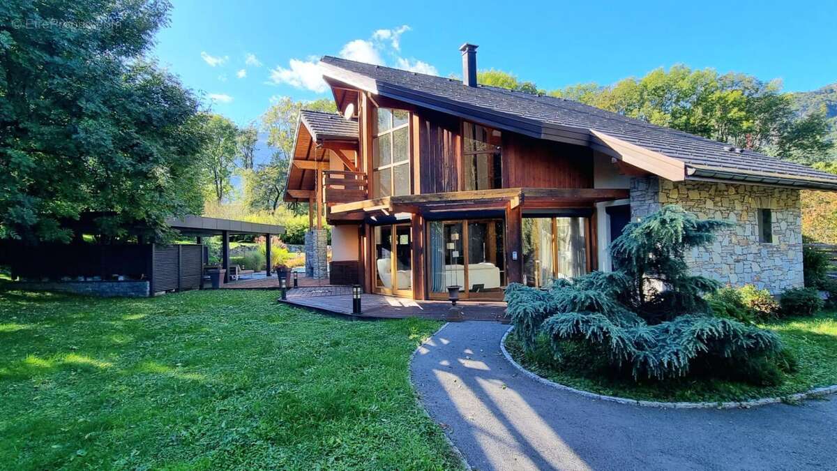 Maison à VERRENS-ARVEY