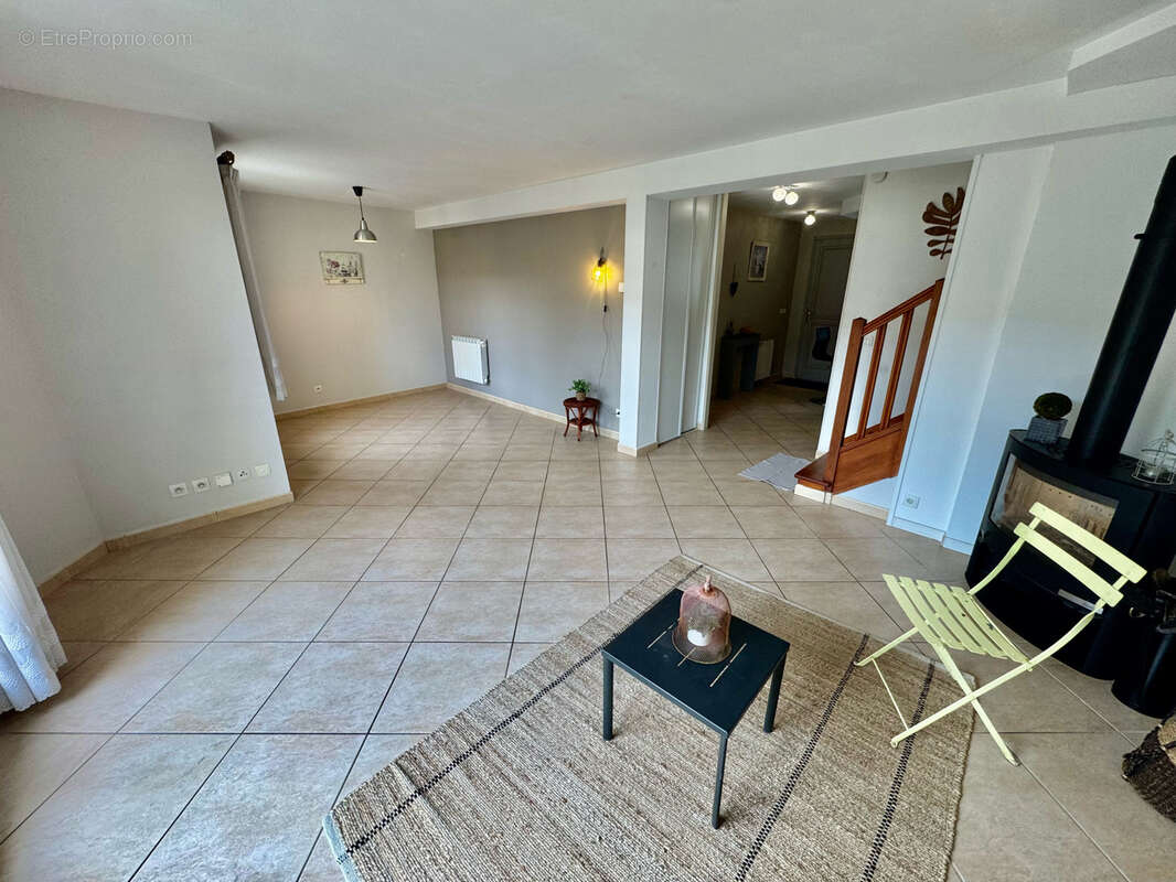Maison à HOUDAN