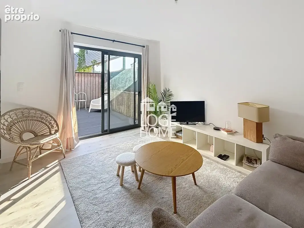 Appartement 3 pièces 82 m² à vendre à Croix (59170) - photo 2