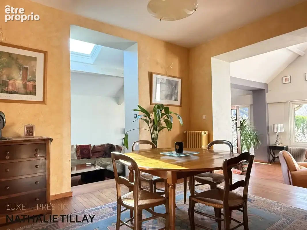 FLEURY LES AUBRAIS, maison familiale à vendre, jardin, garages et stationnements - photo 11
