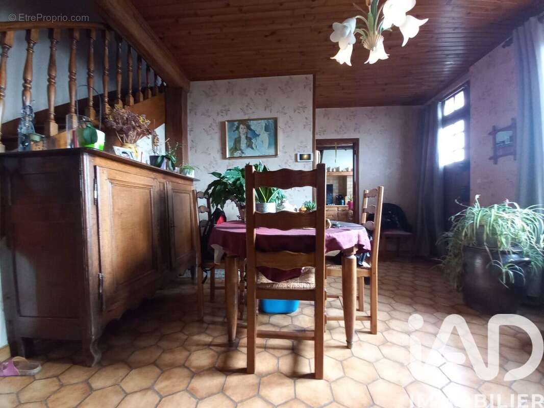 Photo 3 - Maison à CHATEAU-THIERRY