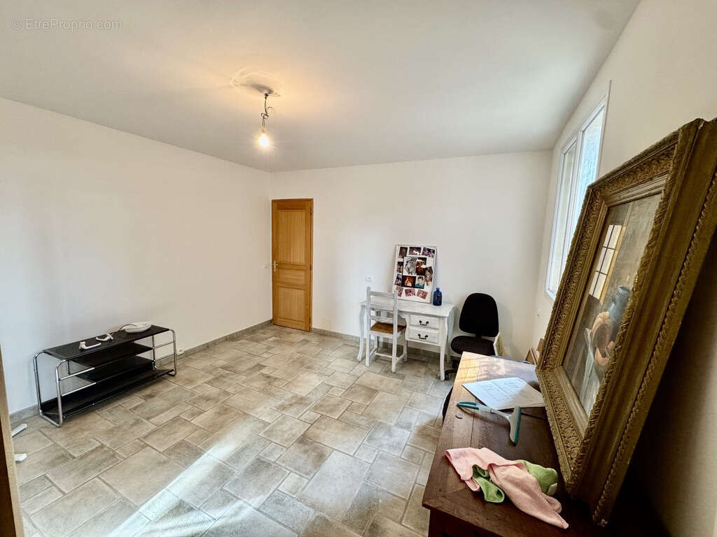 Maison à LA BAUME-DE-TRANSIT