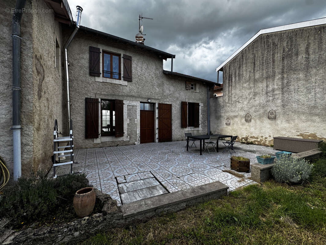 Maison à GINCREY