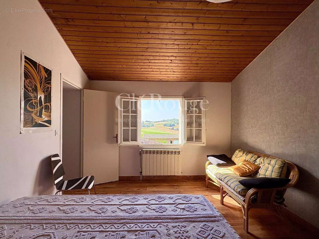 Proche de Tombebœuf – Superbe propriété de 6 chambres avec vues panoramiques, piscine et logement indépendant - photo 5