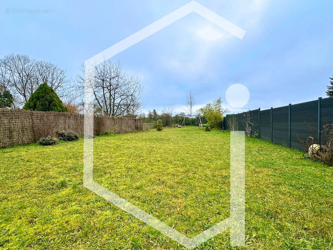 Maison à COSNE-COURS-SUR-LOIRE