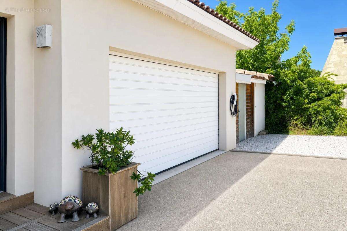 Villa 5 pièces - 140 m2 - Saint-Estève - photo 8