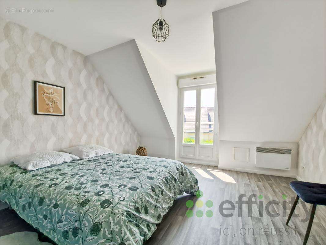 Maison 160 m² à Aigne  - photo 10